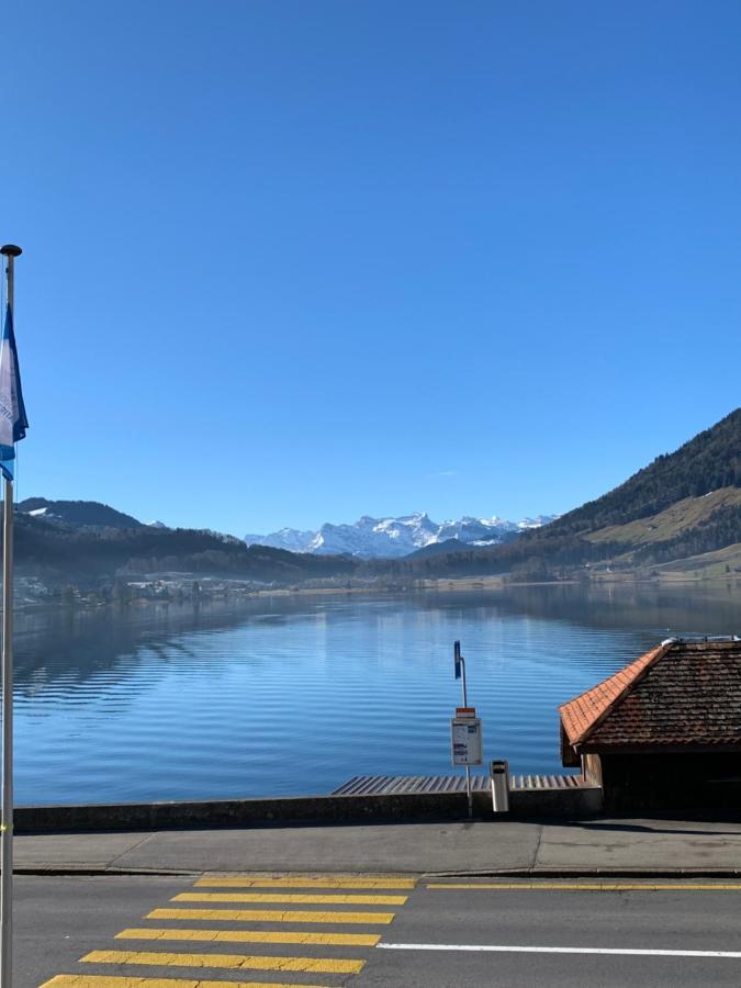 Hotel - Restaurant Eierhals Am Aegerisee Oberageri Bagian luar foto